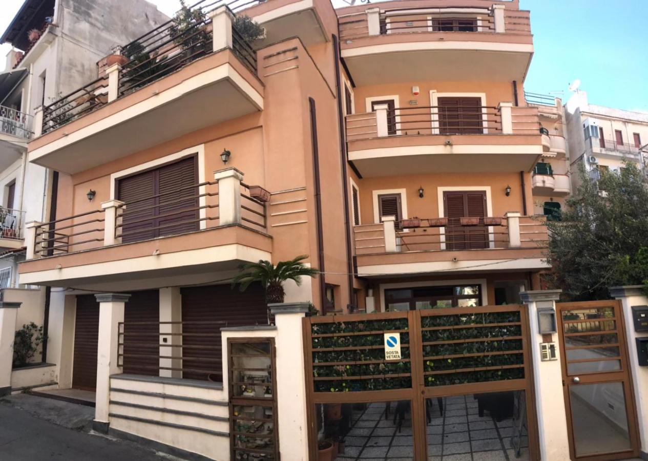 Casa-Lino Delizioso Appartamento Centro Taormina Exterior foto