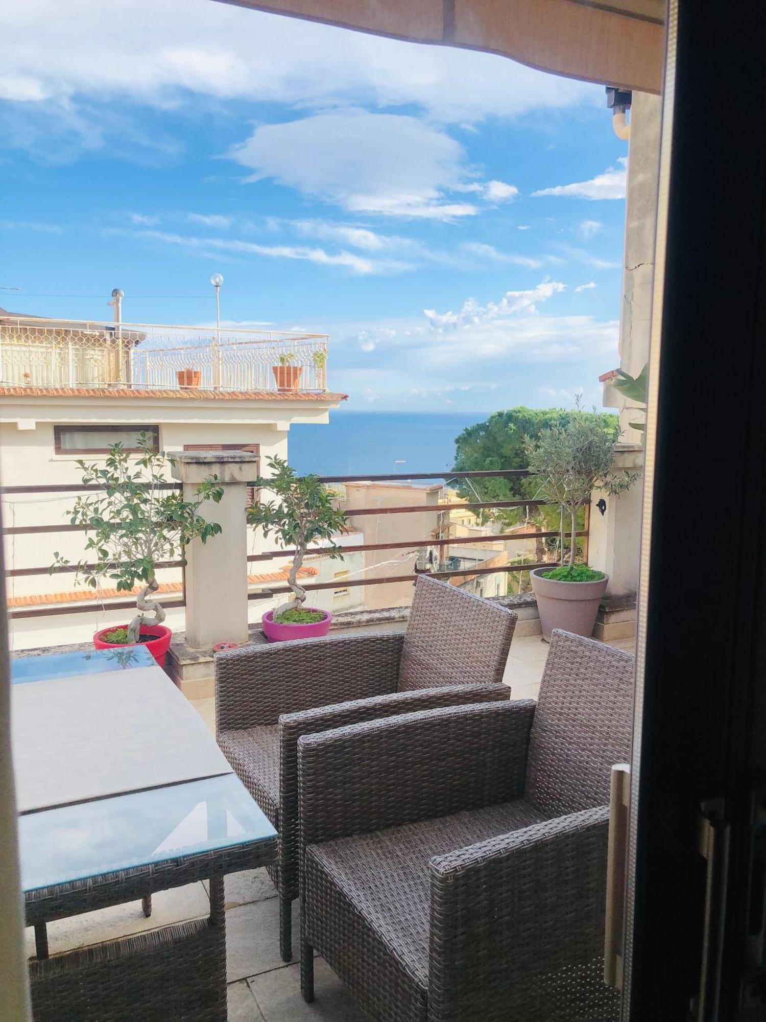 Casa-Lino Delizioso Appartamento Centro Taormina Exterior foto